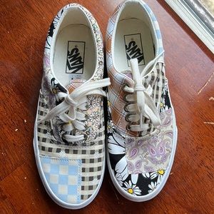 Vans floral Quilted shoes size 8